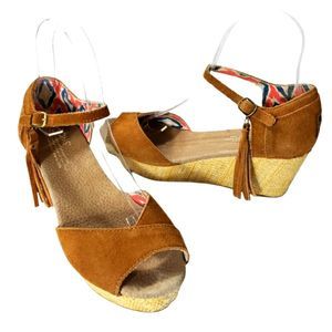 1 Day SALE Tom's Suede platform wedge tassel ankle strap